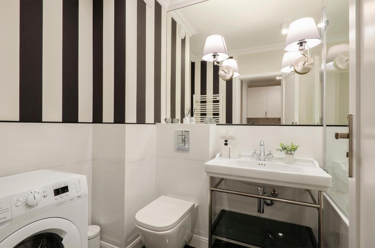 Sky Home- Rose Apartament -Manufaktura, Bezplatny Parking, Klima, Dostep Na Kod Łódź Eksteriør billede